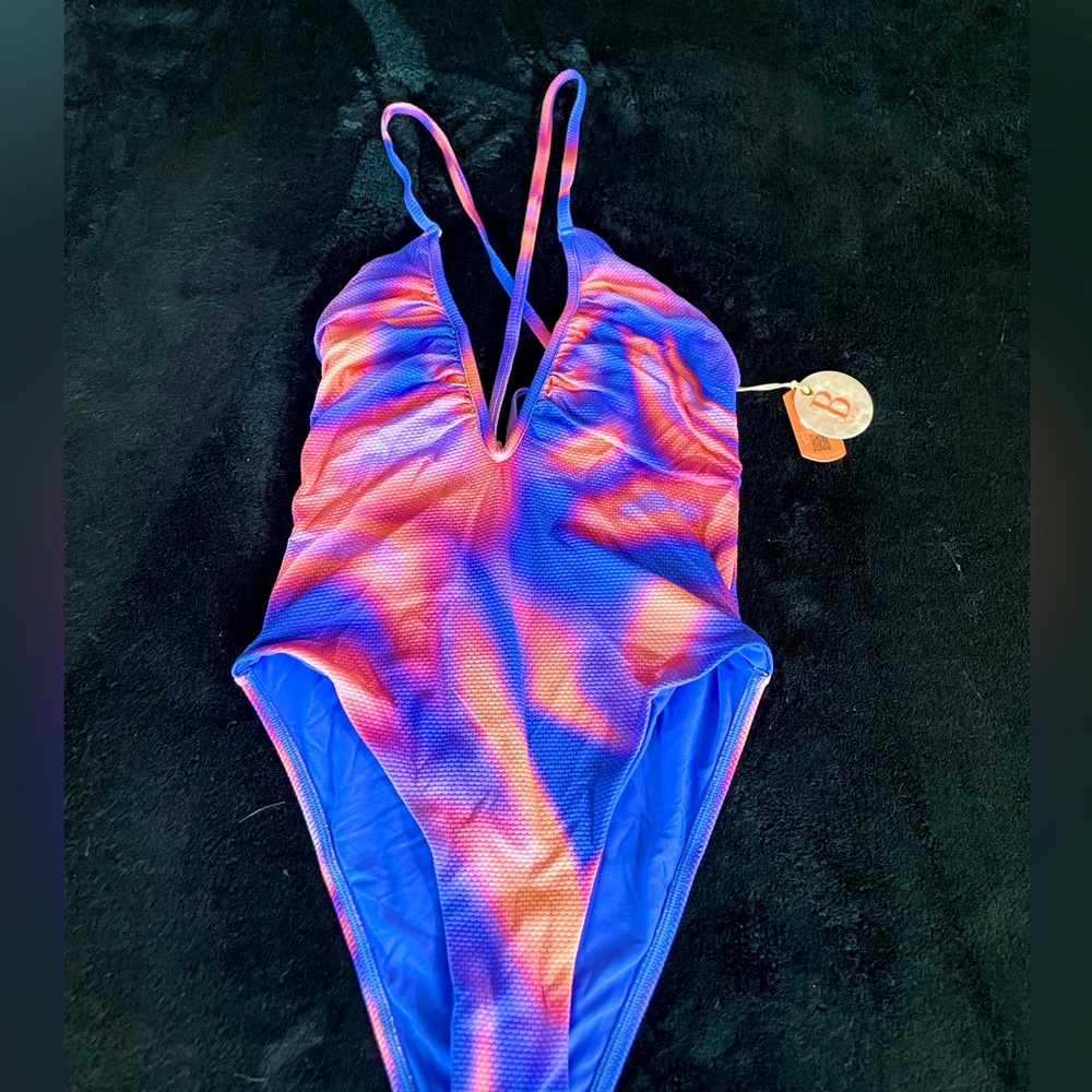 B Swim One Piece suit M